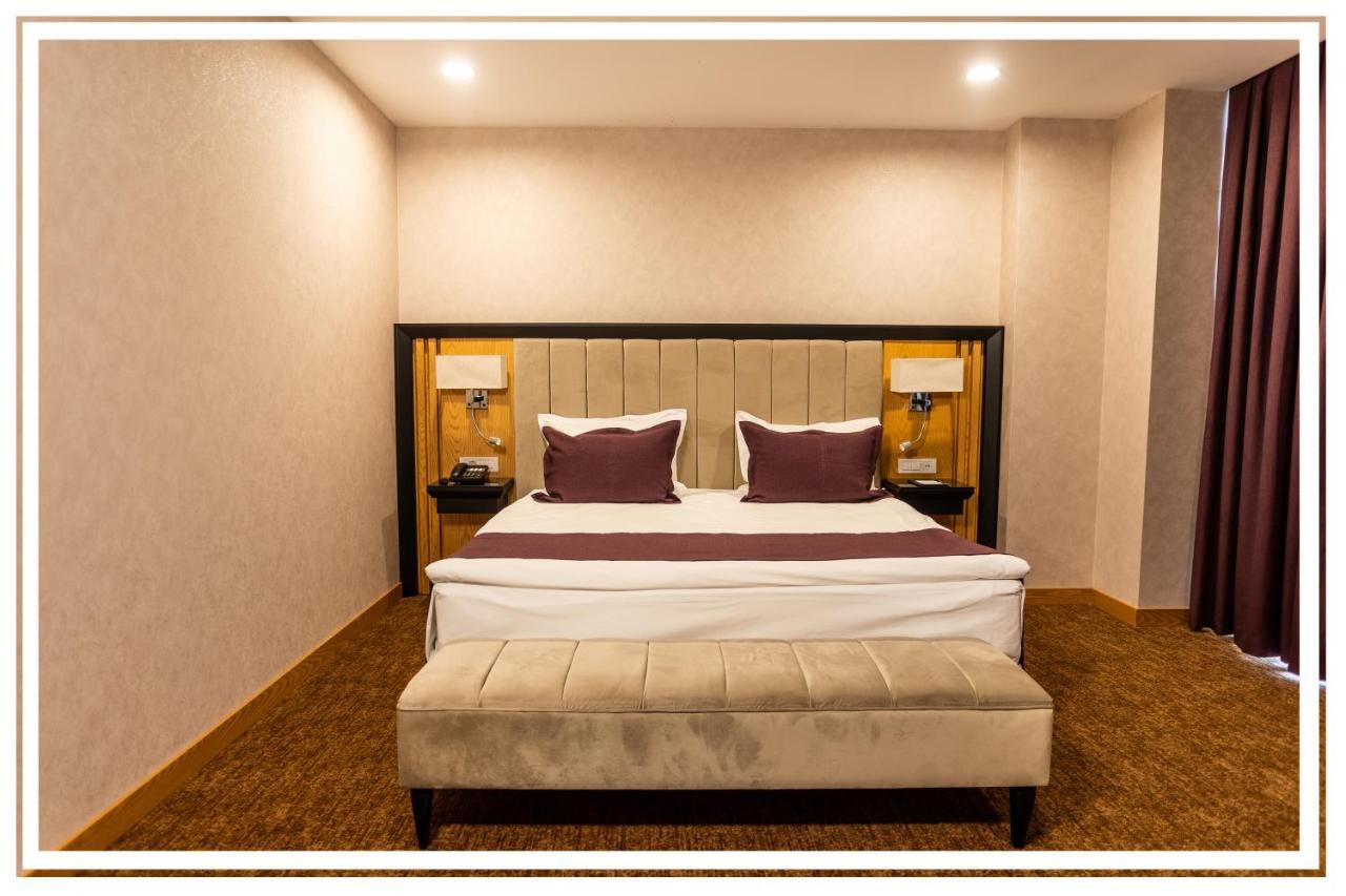 Premium Hotel Ganja Buitenkant foto