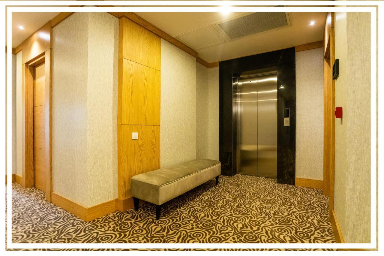 Premium Hotel Ganja Buitenkant foto