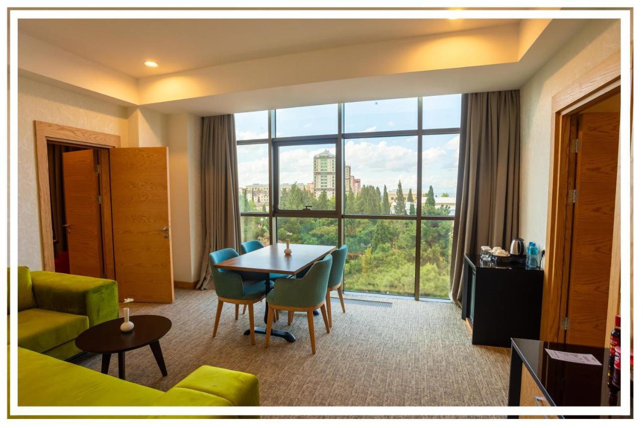 Premium Hotel Ganja Buitenkant foto