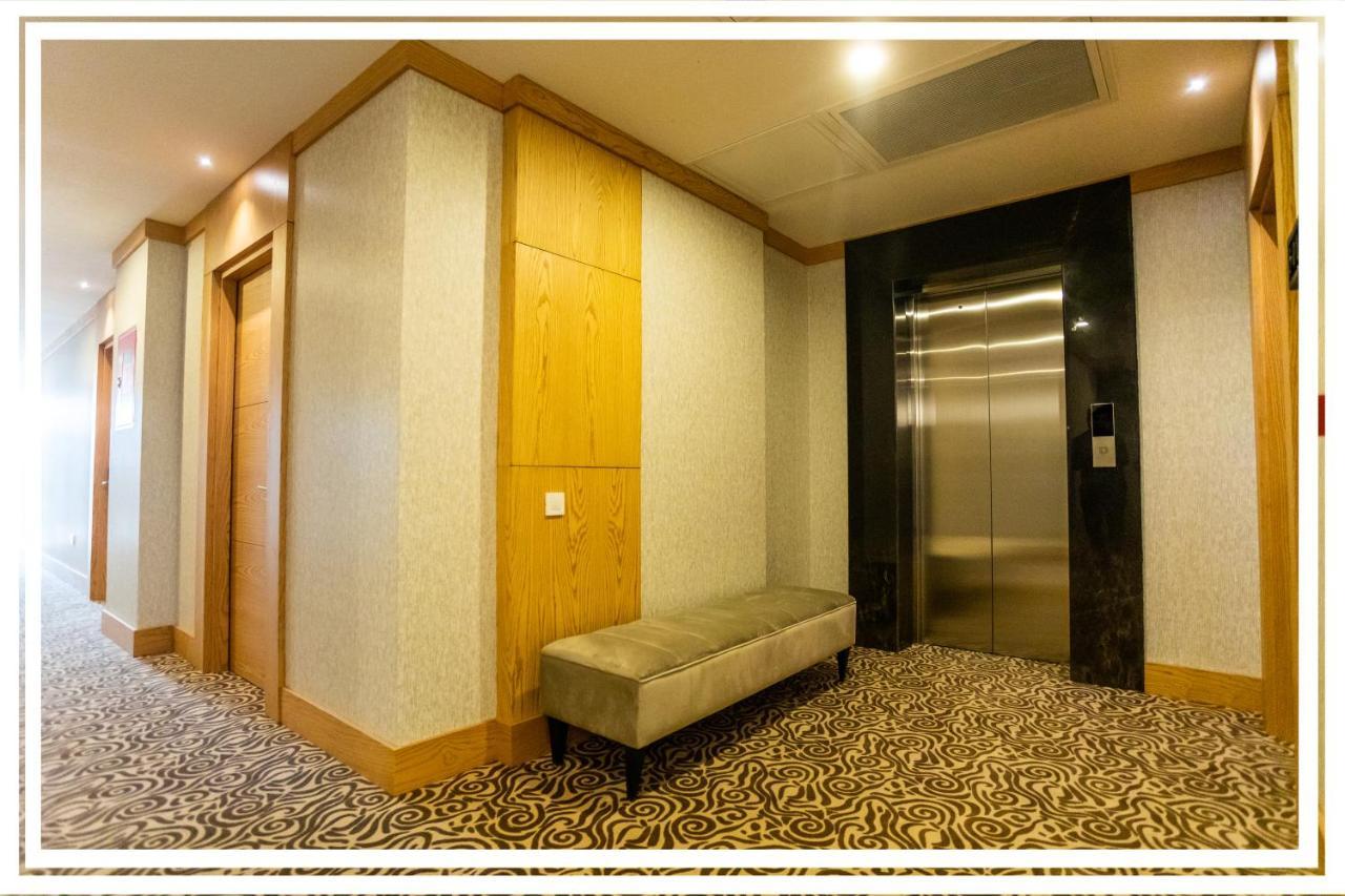 Premium Hotel Ganja Buitenkant foto